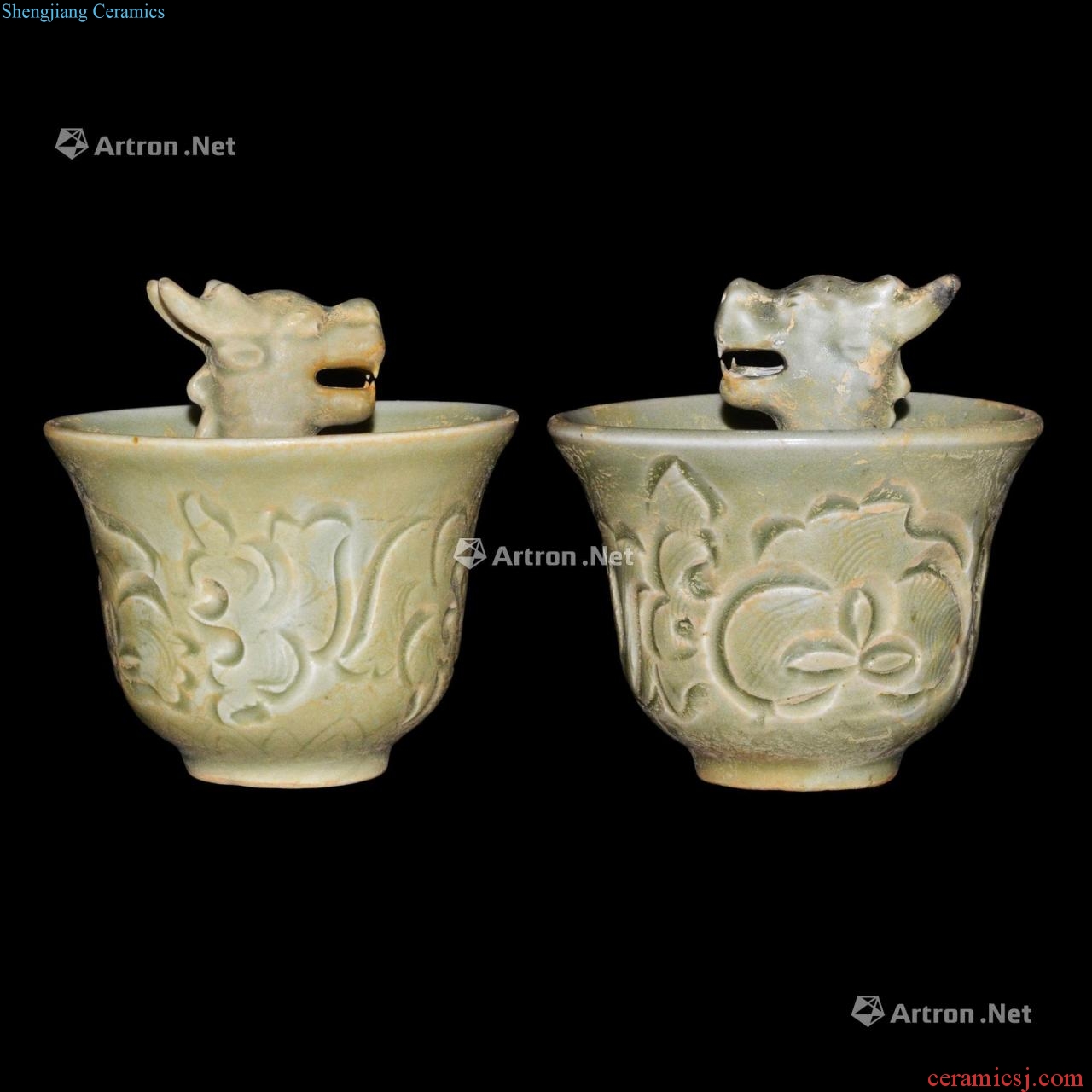The song dynasty Yao state kiln carved flowers mold carved dragon post back A pair of