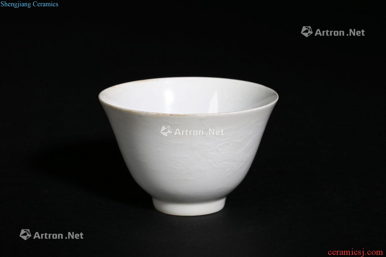 Ming Sweet white glaze shadow dragon cup
