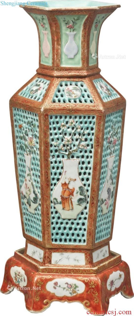 Qing in the eighteenth century Pastel hollow-out medallion baby play figure vase with socket