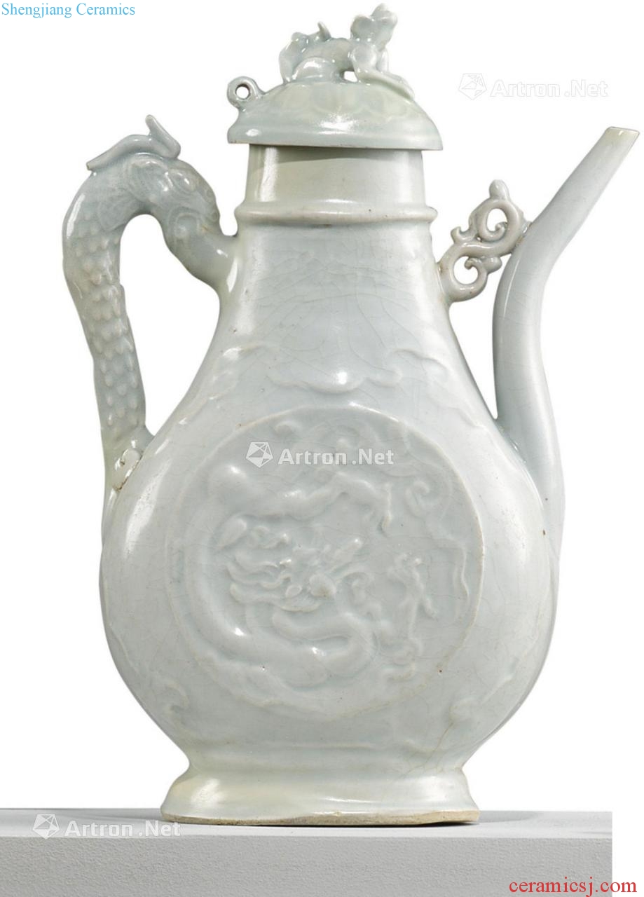 yuan Green white glaze dragon "dragon's handle ewer with cover