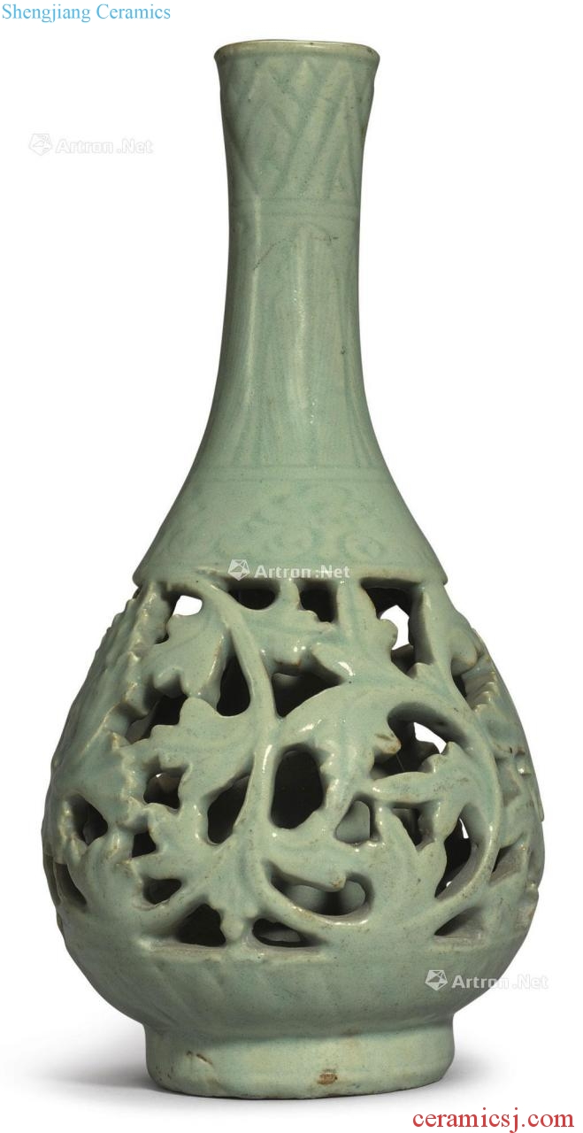 Ming Longquan celadon green glazed hollow out peony lines the flask