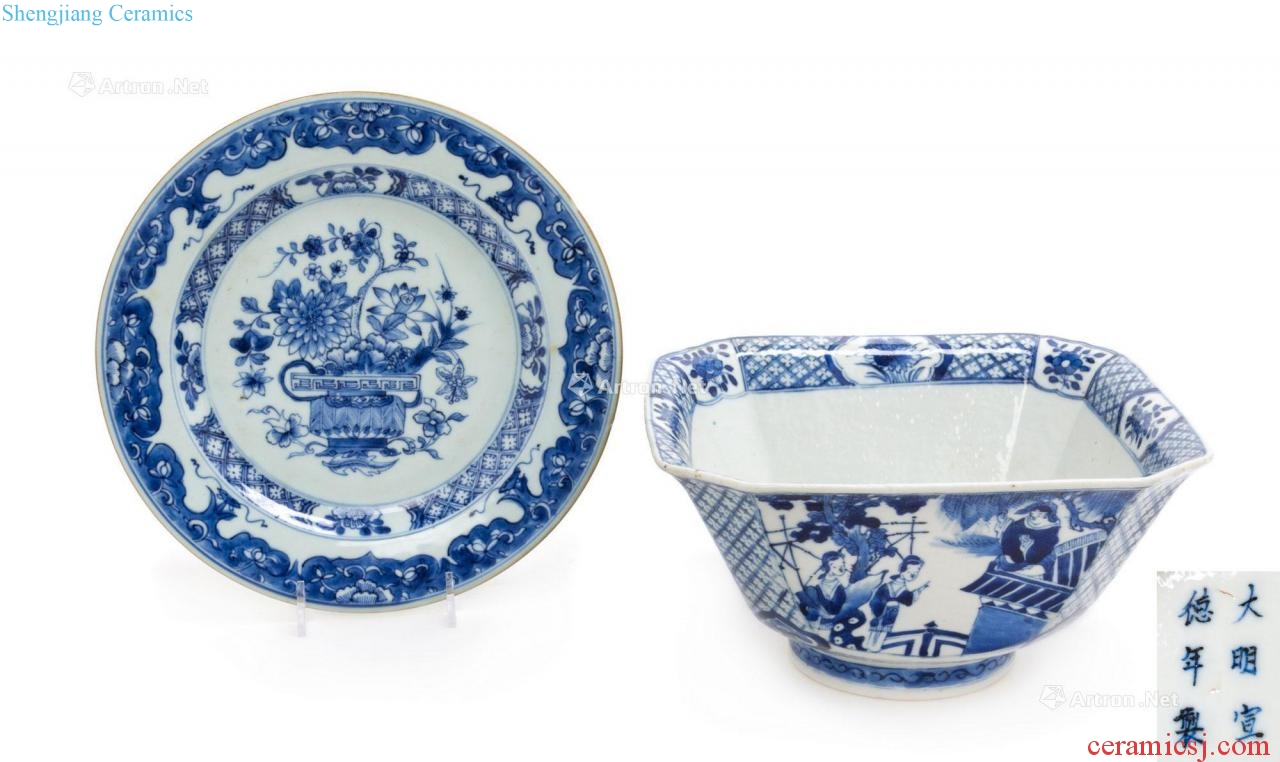 The qing emperor kangxi Blue and white flower basket figure Stories of blue and white medallion square horn bowl