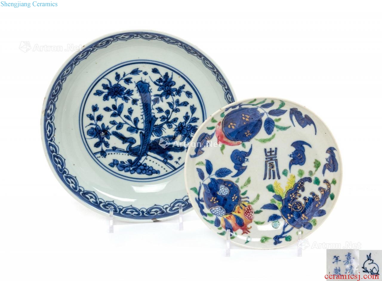 qing Blue and white flower on the tray Blue and white color paint three multiple disk