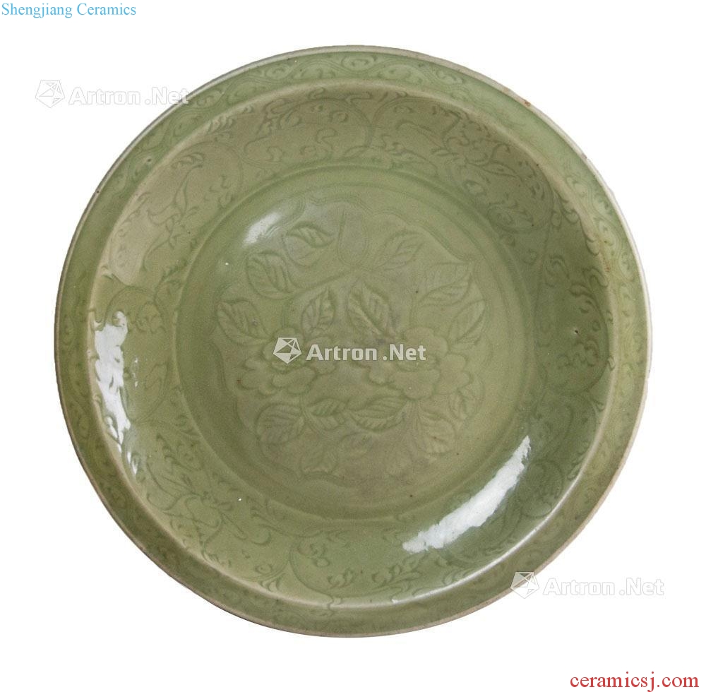 A RARE LONGQUAN CELADON - GLAZED DISH, the SONG DYNASTY