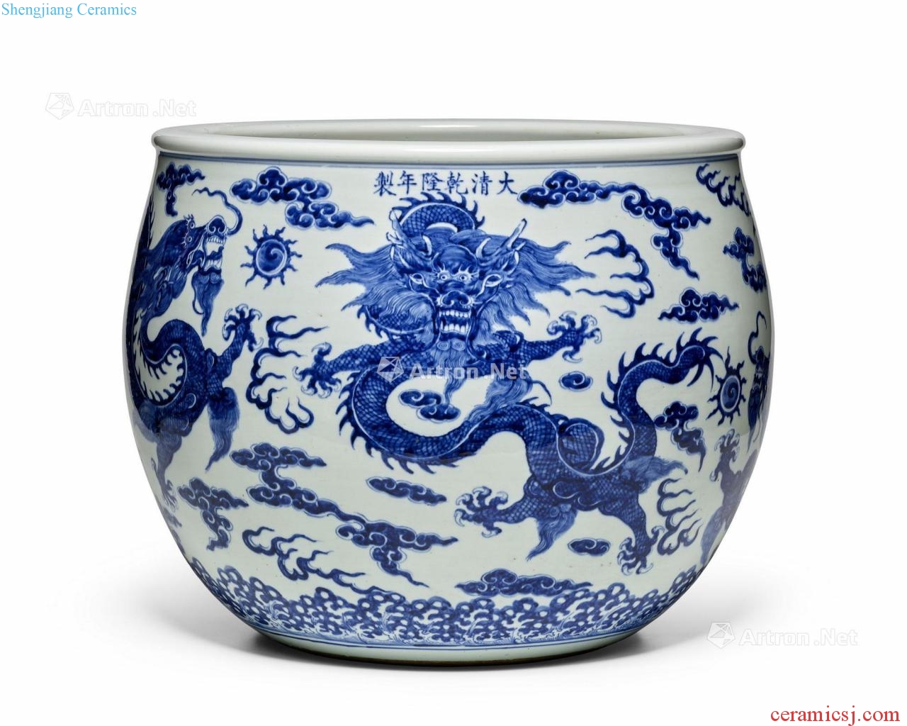 /the republic of China in the late qing dynasty blue-and-white wulong bead lines cylinder