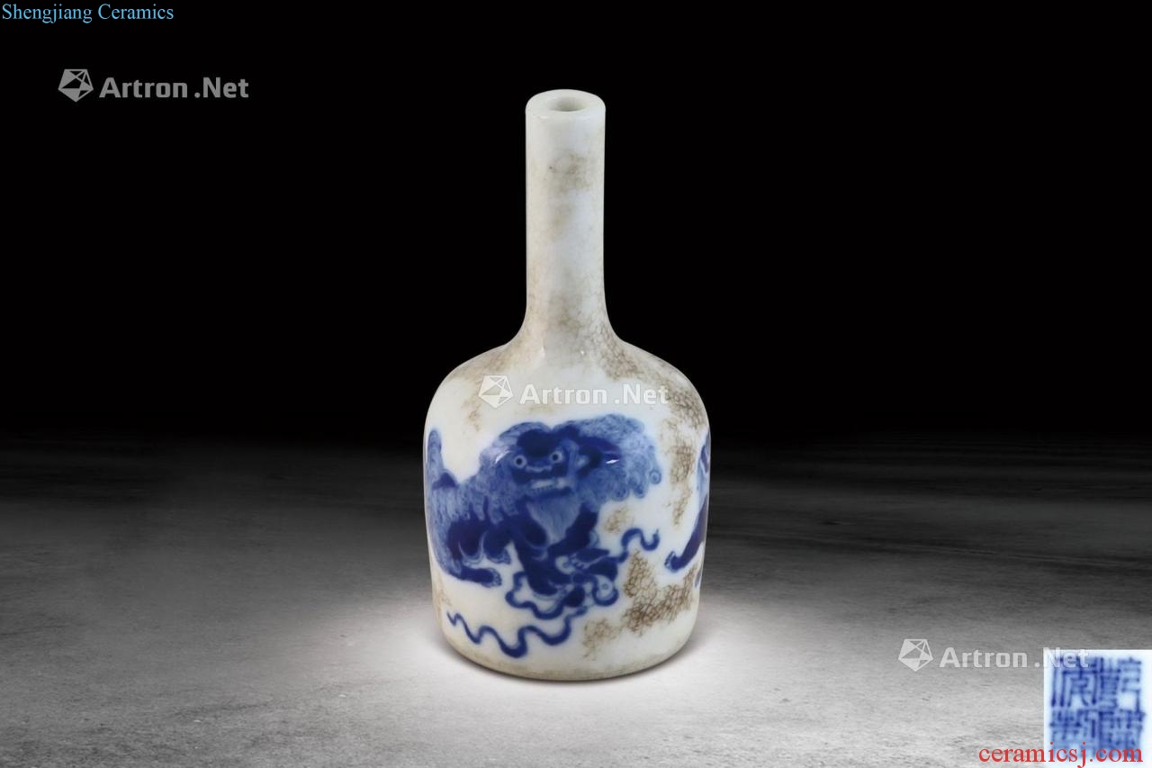 Qing dynasty blue and white painted a surname is little small bottle