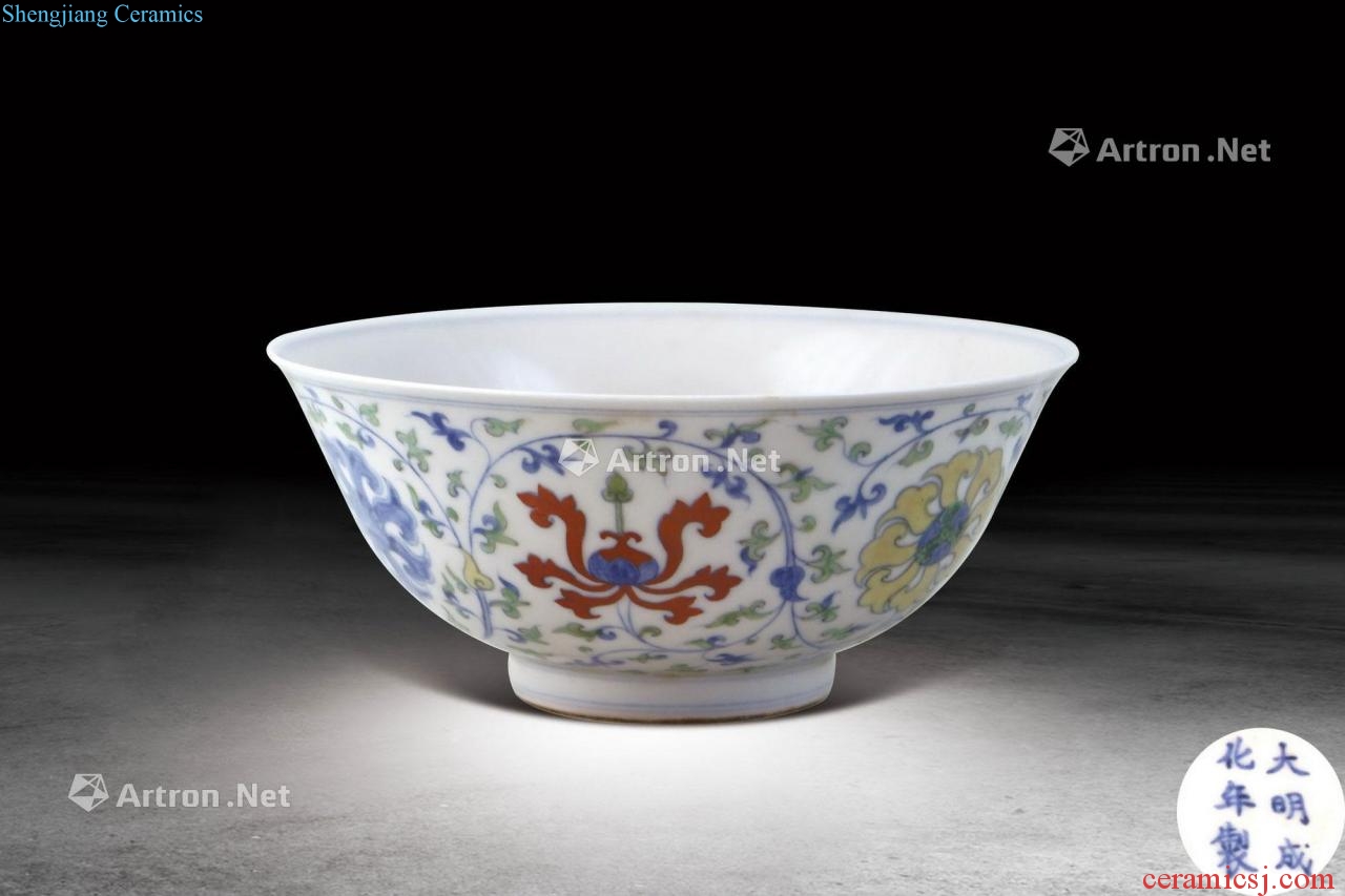 Qing imitation chenghua bucket color lotus green-splashed bowls