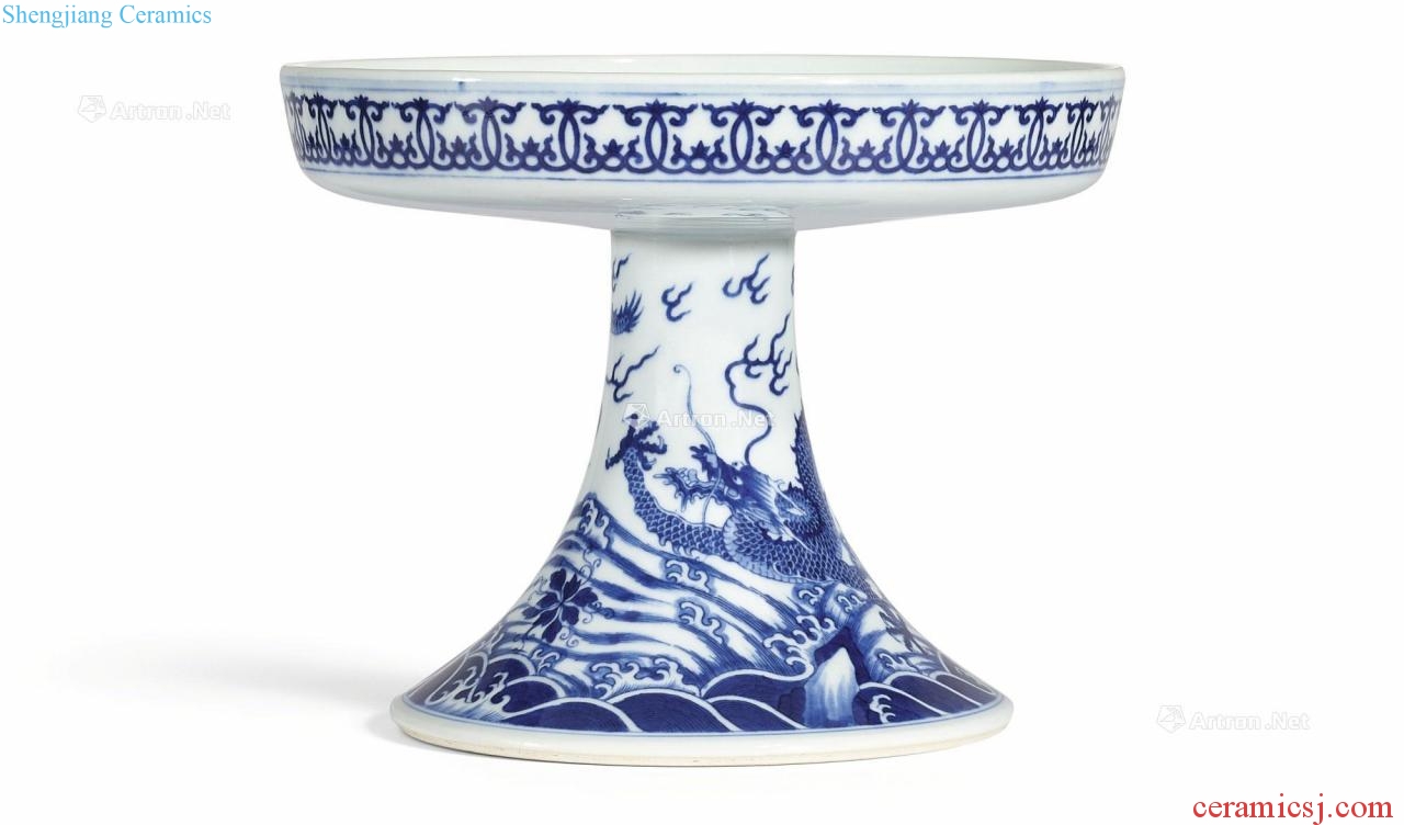 Qing qianlong Blue and white pearl dragon flying for plate