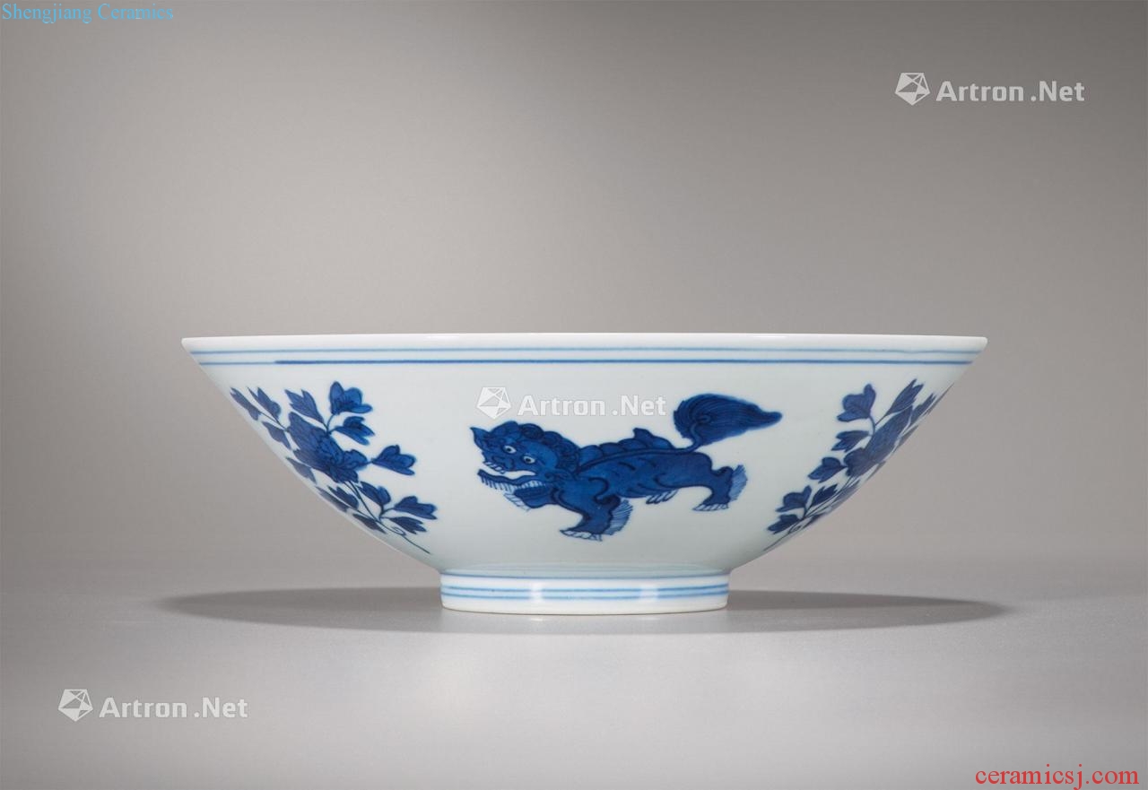 The qing emperor kangxi Blue and white flowers lion grain hat to bowl