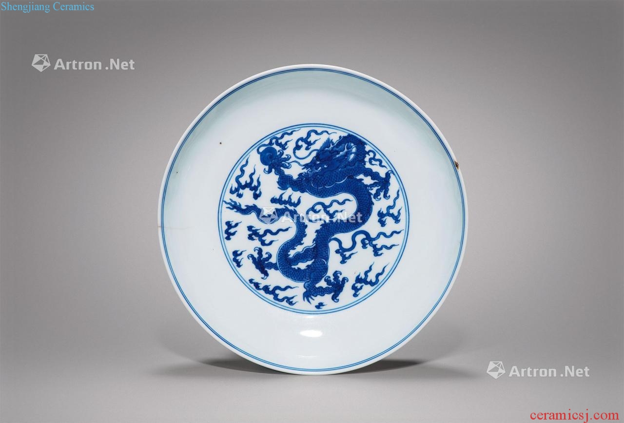 The qing emperor kangxi Blue and white YunLongWen plate