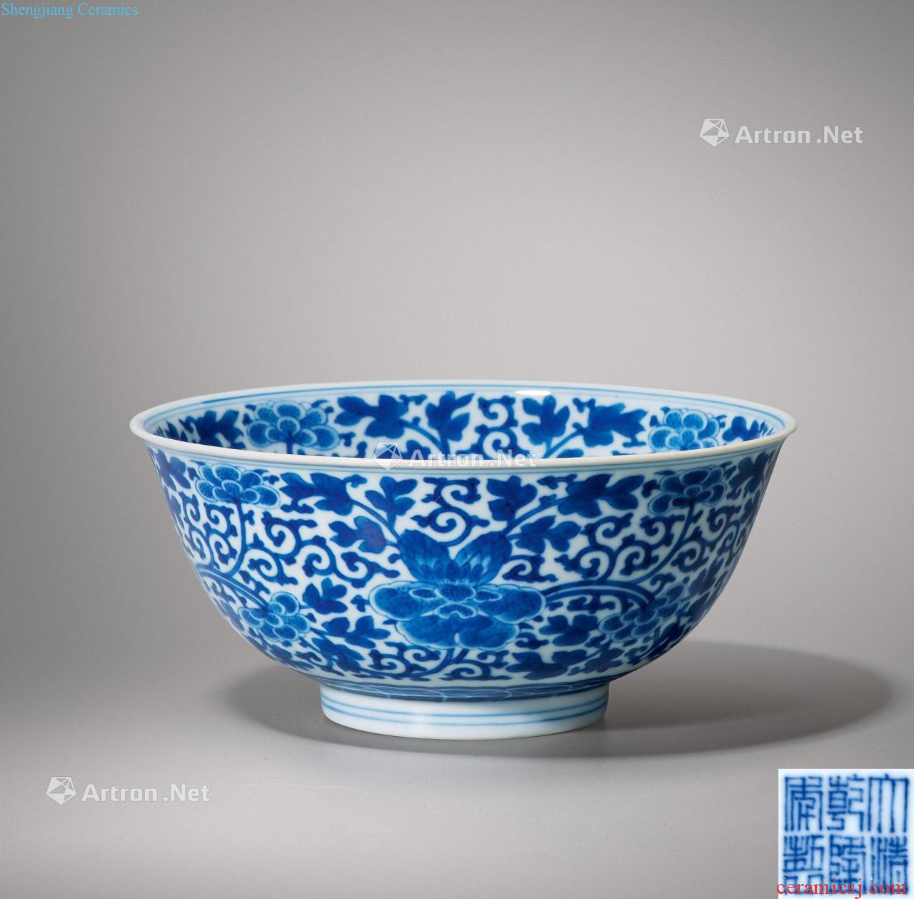 Qing qianlong Blue and white branch flowers green-splashed bowls