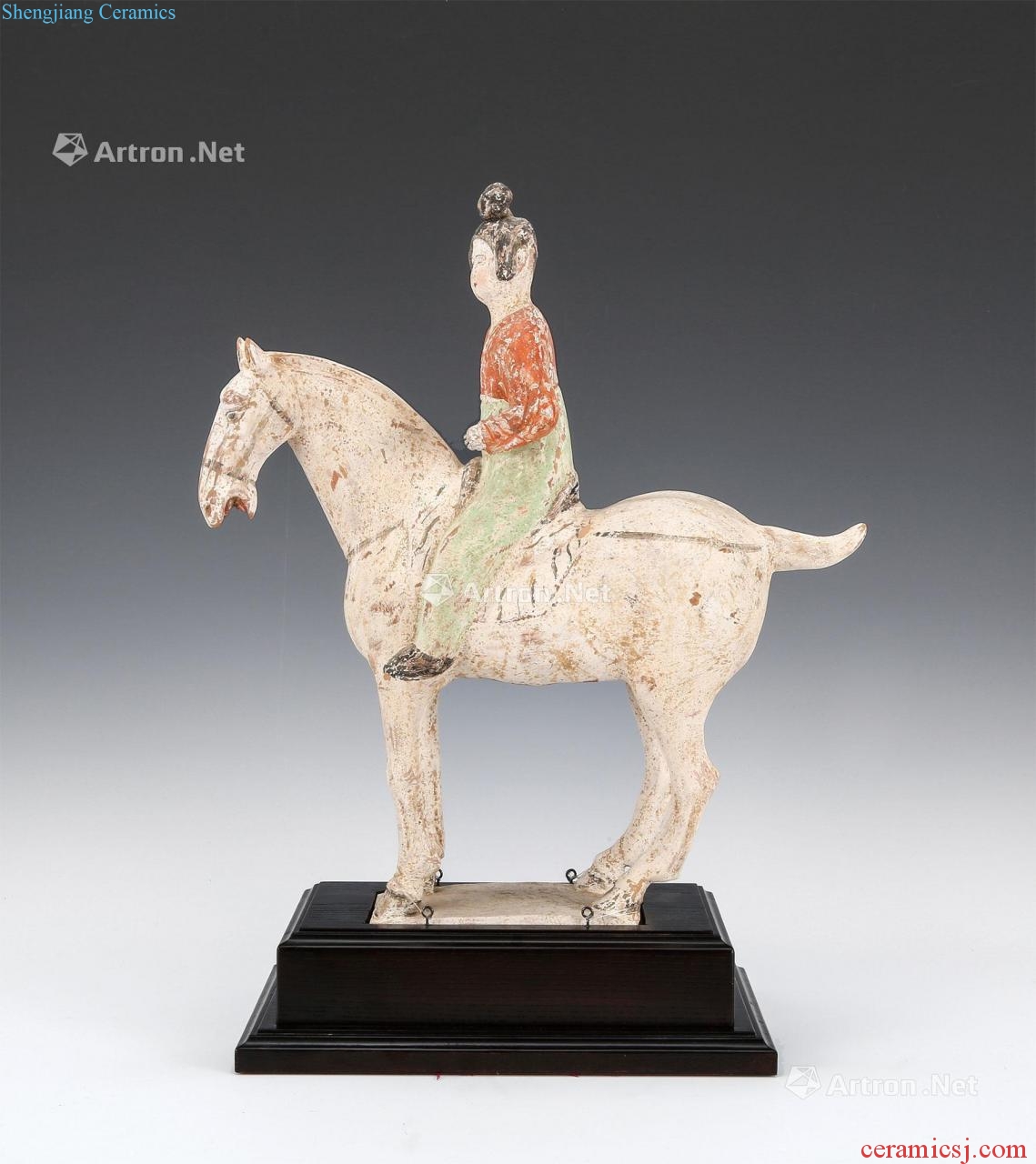 Tang add figurines on horseback