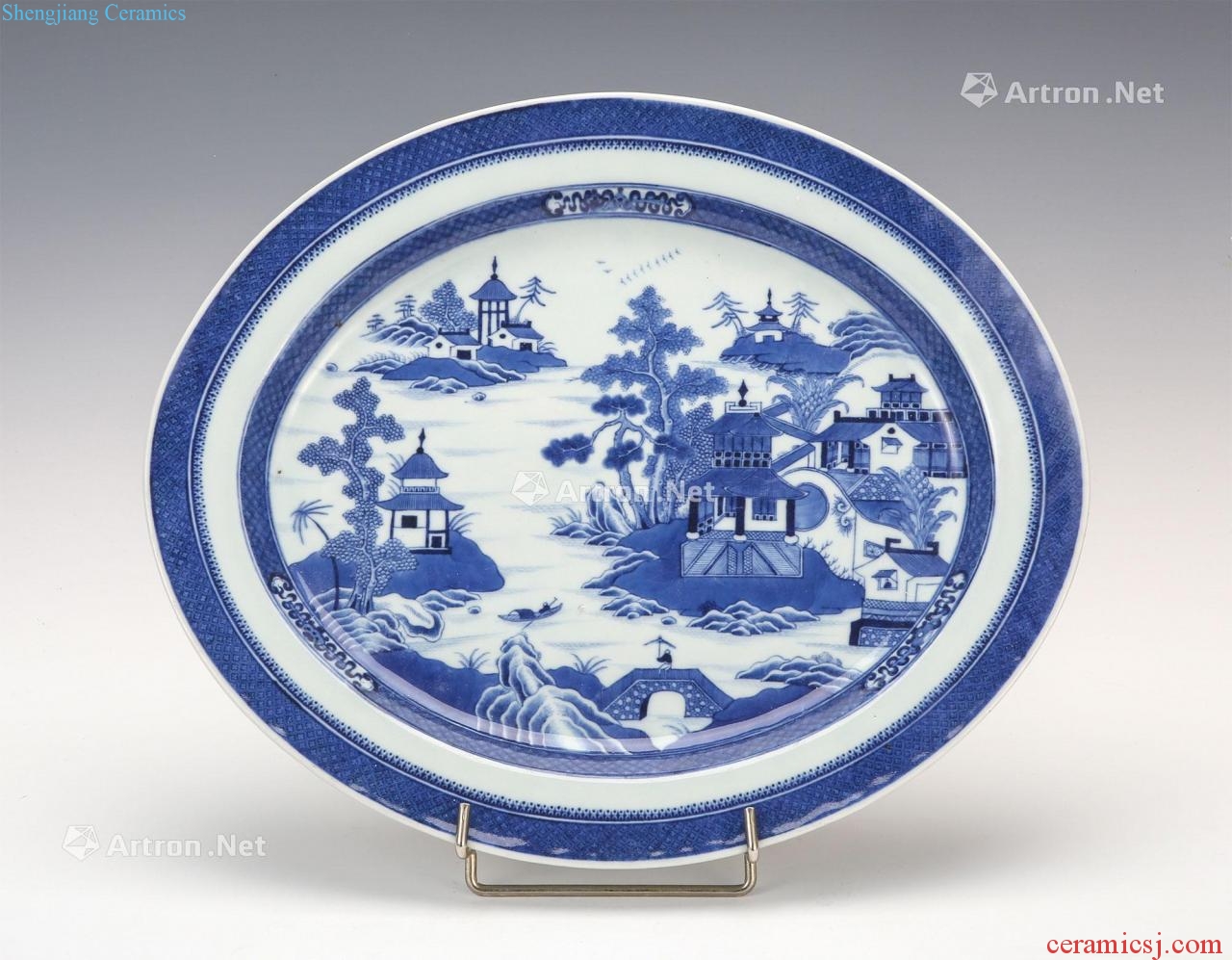 qing A castle in the blue and white landscape tray