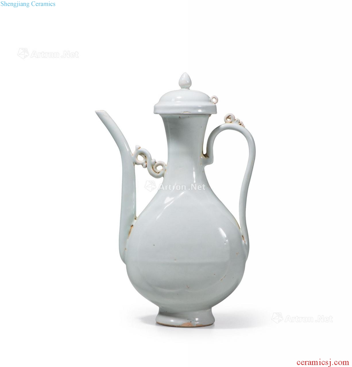 In the late Ming White glazed heart ewer (with cover)