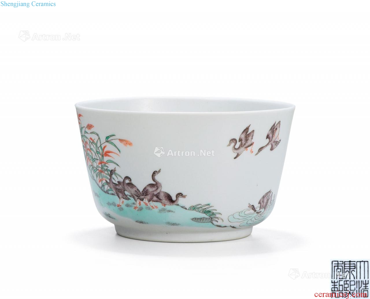 Qing, tire in the 19th century colorful "fly song lodge feed" figure pier bowl