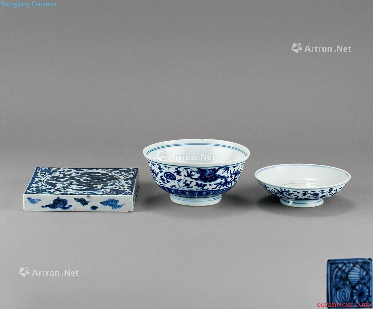 In the early qing Blue and white porcelain plate dragon pattern Dragon dish (a group of three)