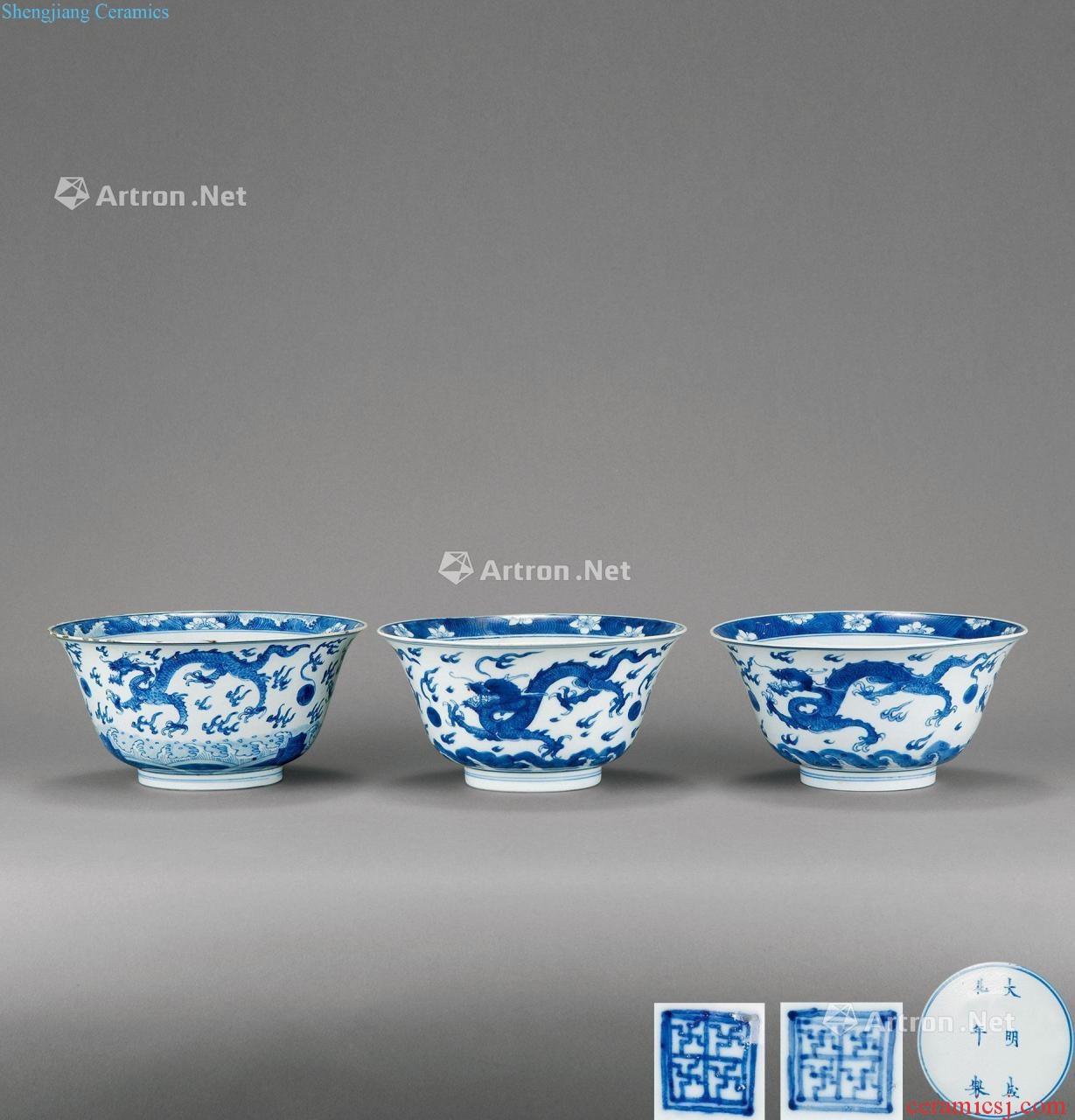 The qing emperor kangxi Blue and white fish dragon bowl (a group of three)