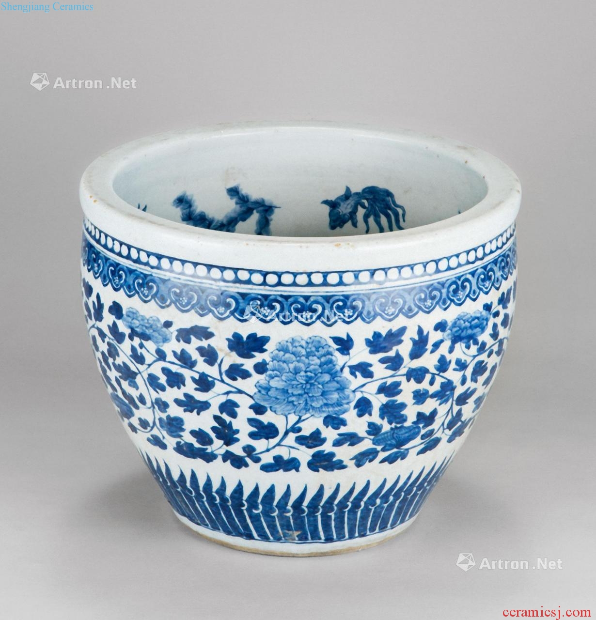 Mid qing Blue and white flower fish grain big crock