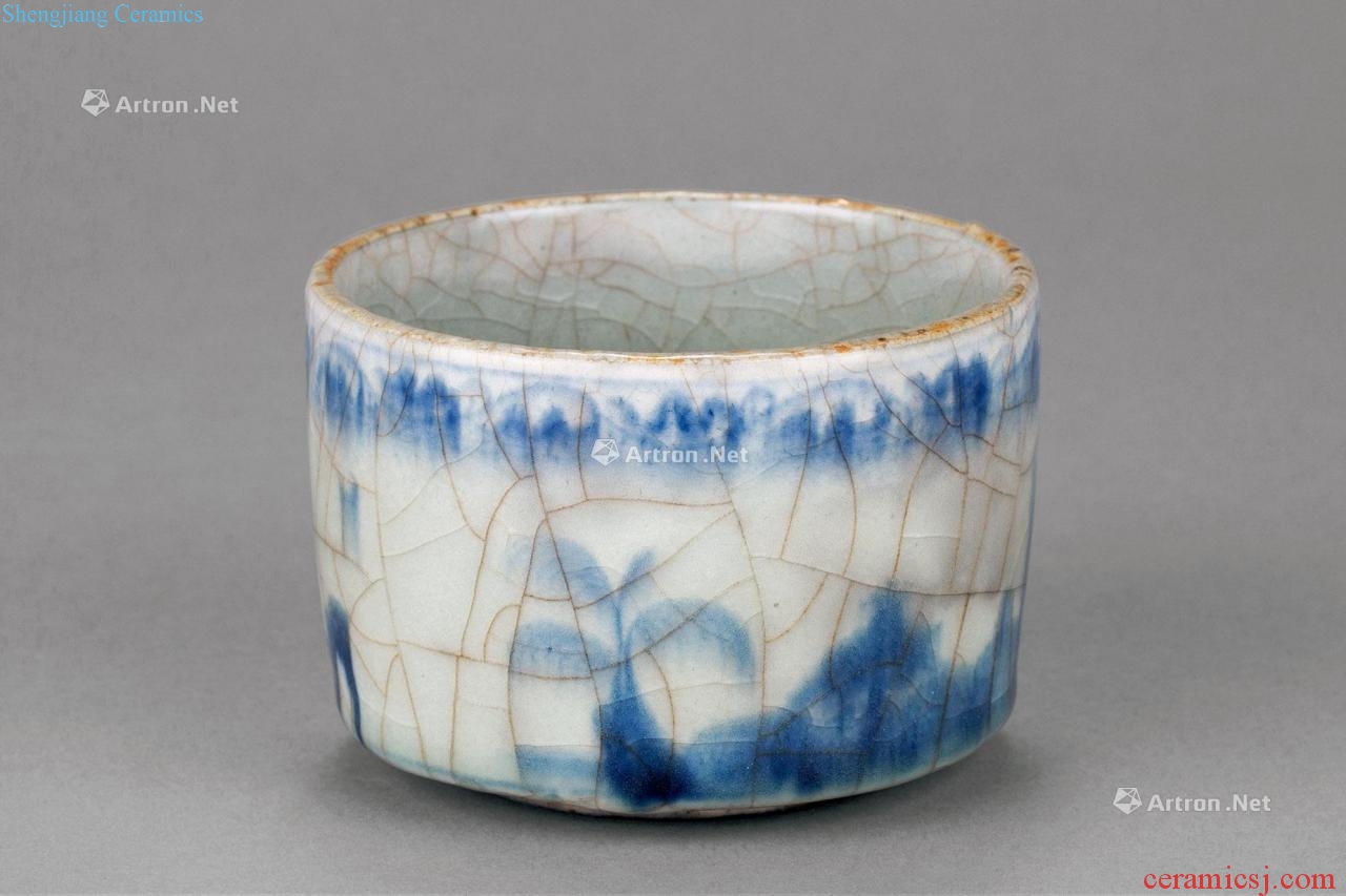In the Ming dynasty Blue and white flower WenXiangLu
