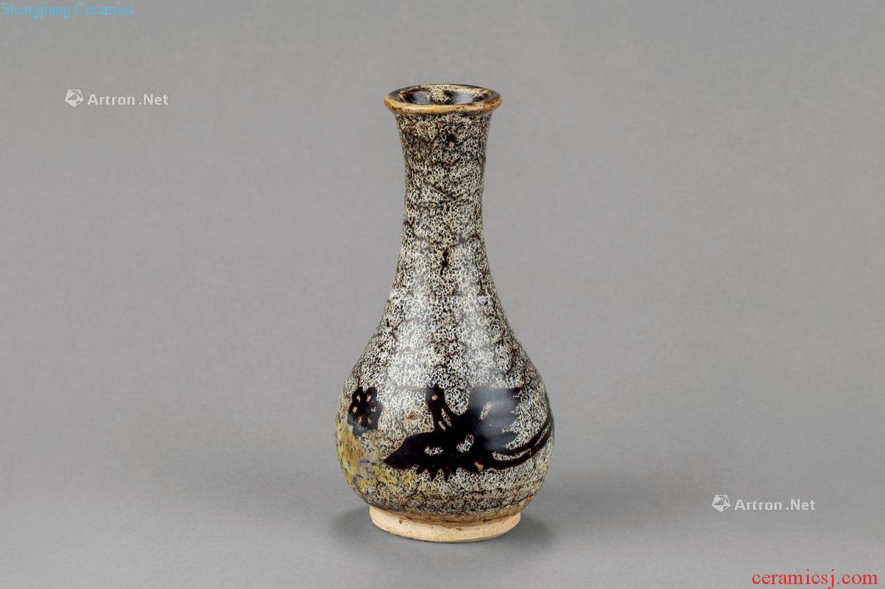 The song dynasty Jizhou kiln paper-cut grain bottle