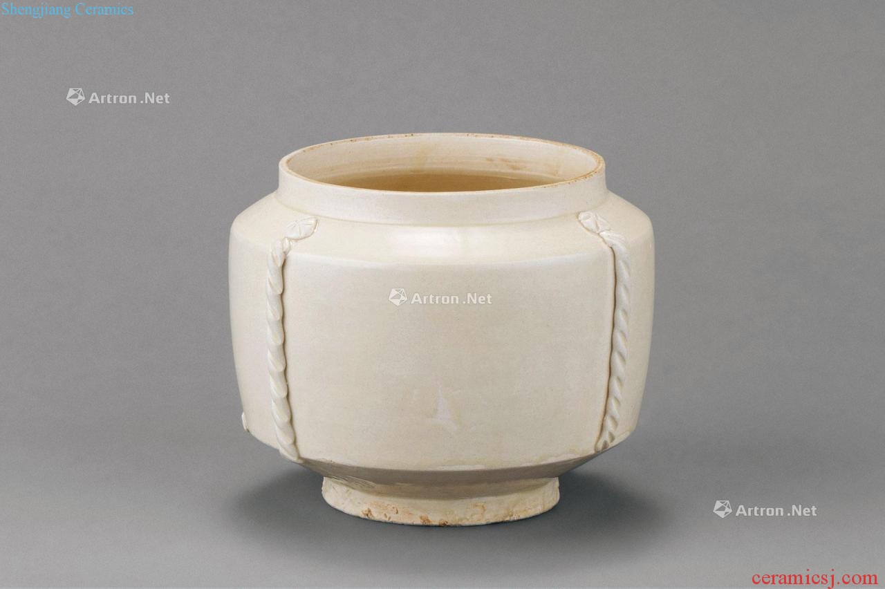 The song dynasty magnetic state kiln jomon pot