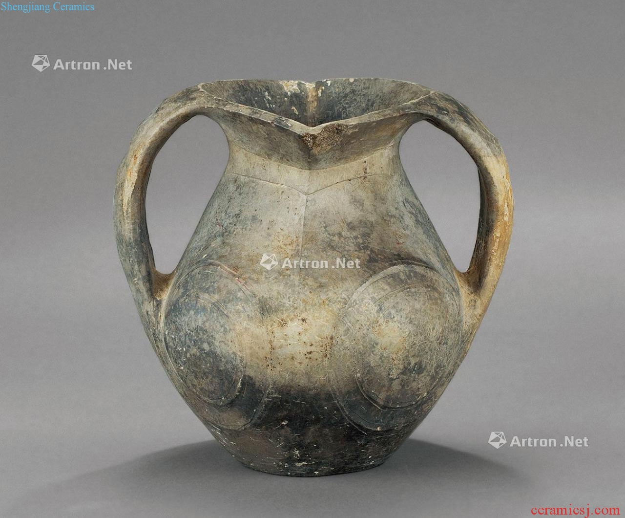 The han dynasty Black pottery binaural pot