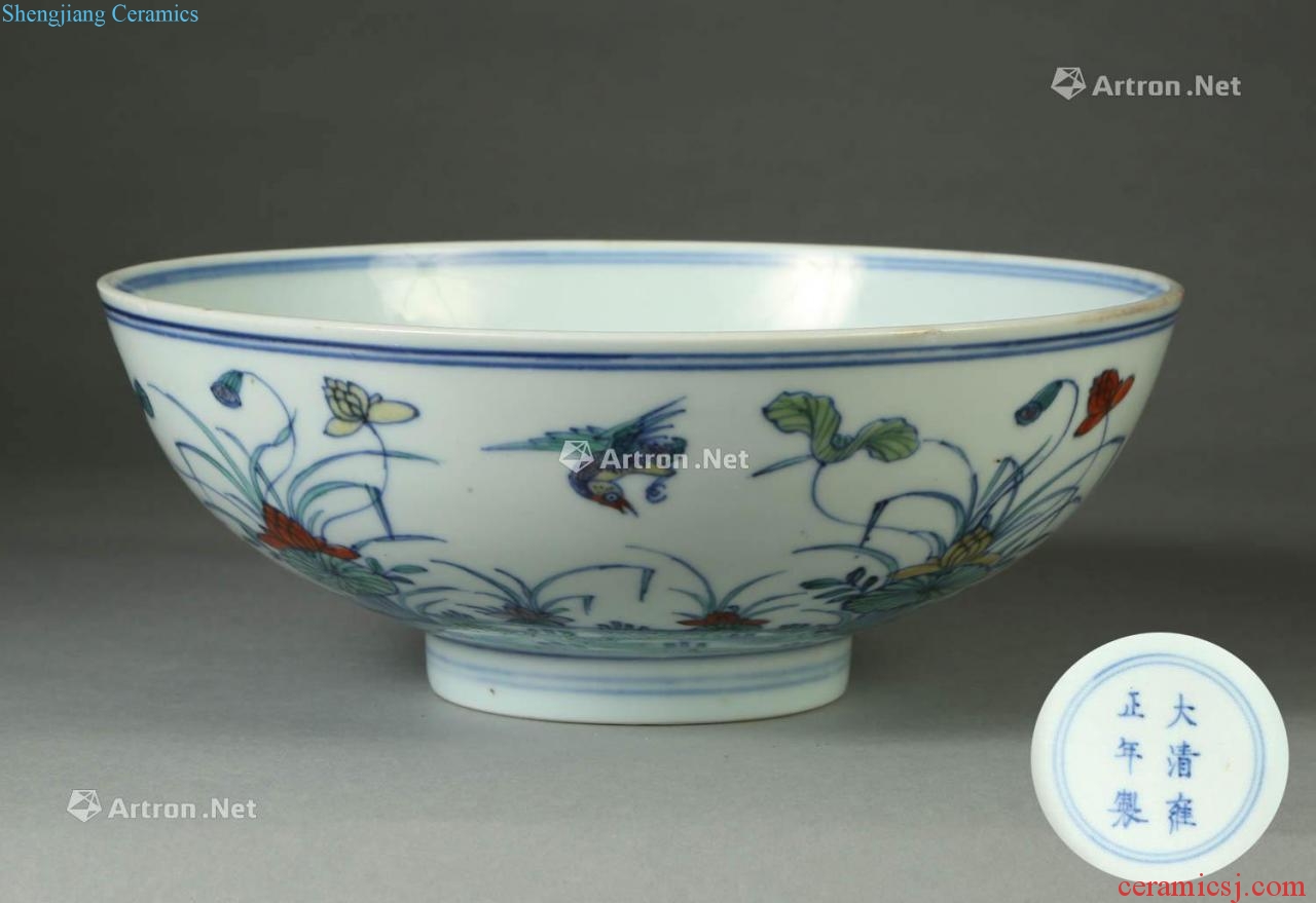 Qing yongzheng bucket color lotus yuanyang green-splashed bowls