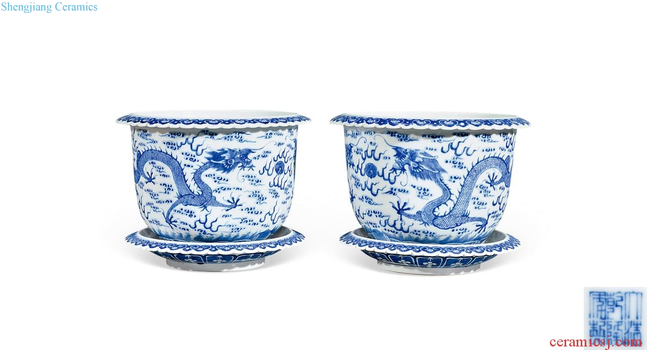 Qing guangxu Blue and white dragon flower pot (a)