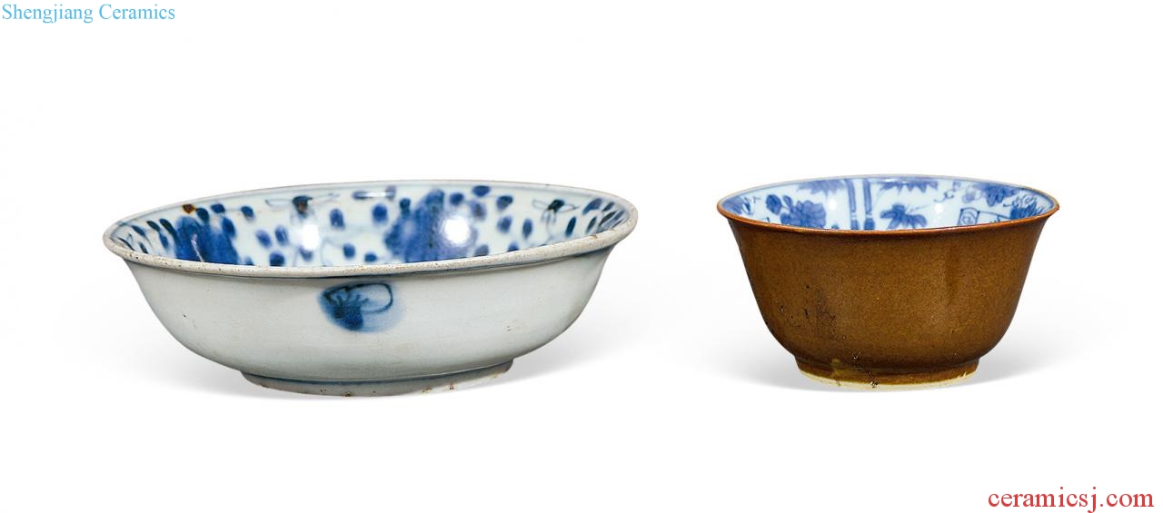 Qing porcelain cups, plate (two)
