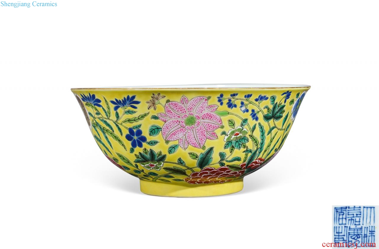 Qing huang famille rose flower bowls