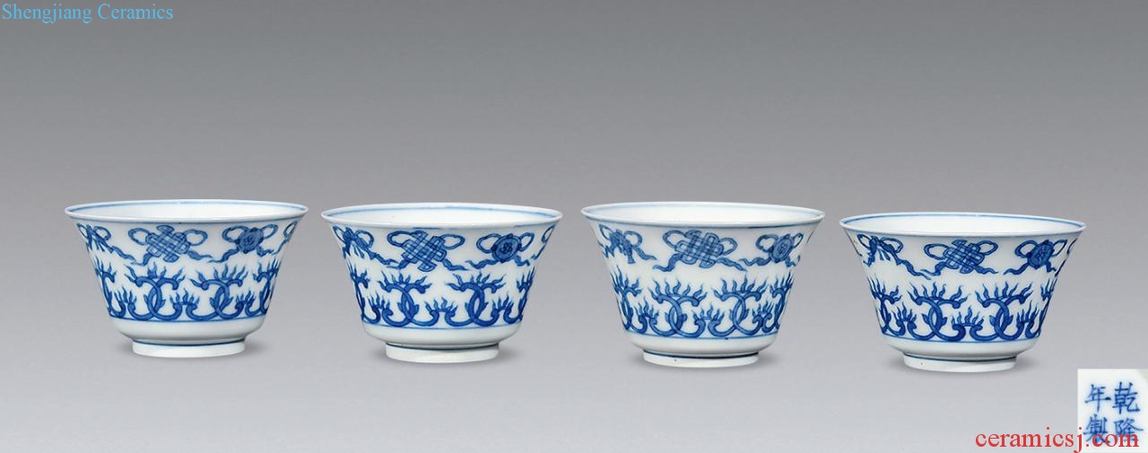 Qing guangxu Blue and white tie up lotus flower sweet figure and cup (four pieces)