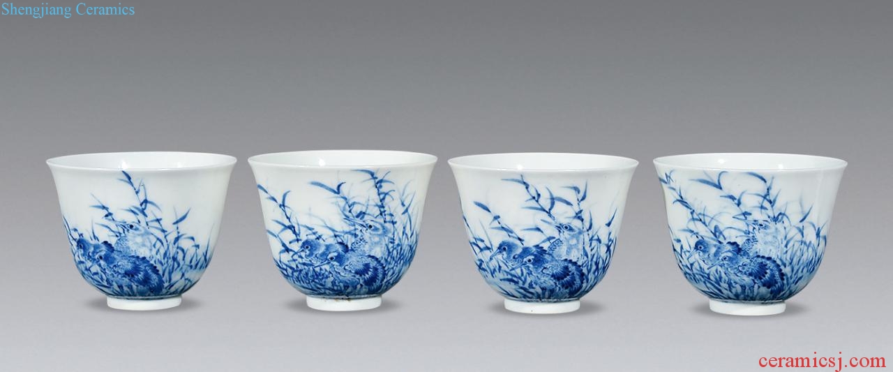 Qing guangxu Blue and white painting of flowers and poems cup (4)