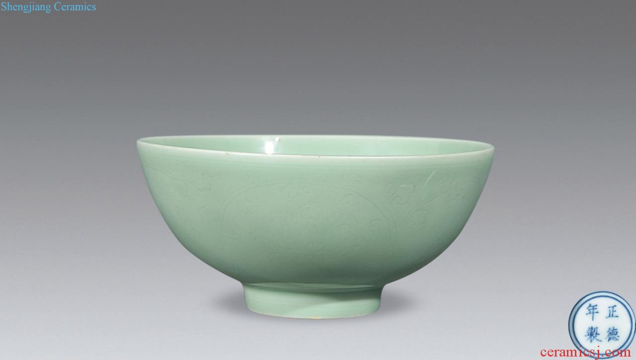 Ming Pea green glaze dark carved lotus flower bowls