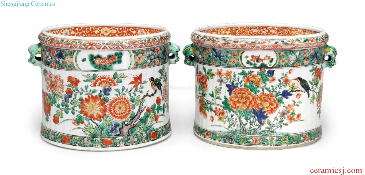 Kangxi period, 1662-1722 - A PAIR OF MOLDED FAMILLE VERTE WINE COOLERS