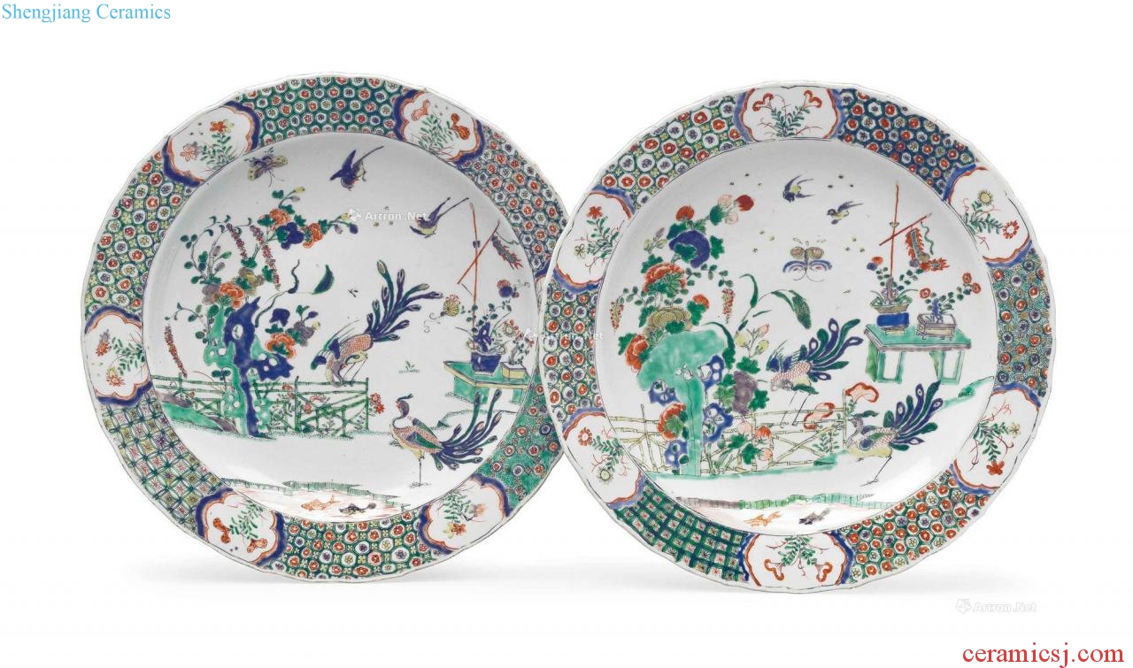 Kangxi period, 1662-1722, A LARGE PAIR OF FAMILLE VERTE DISHES