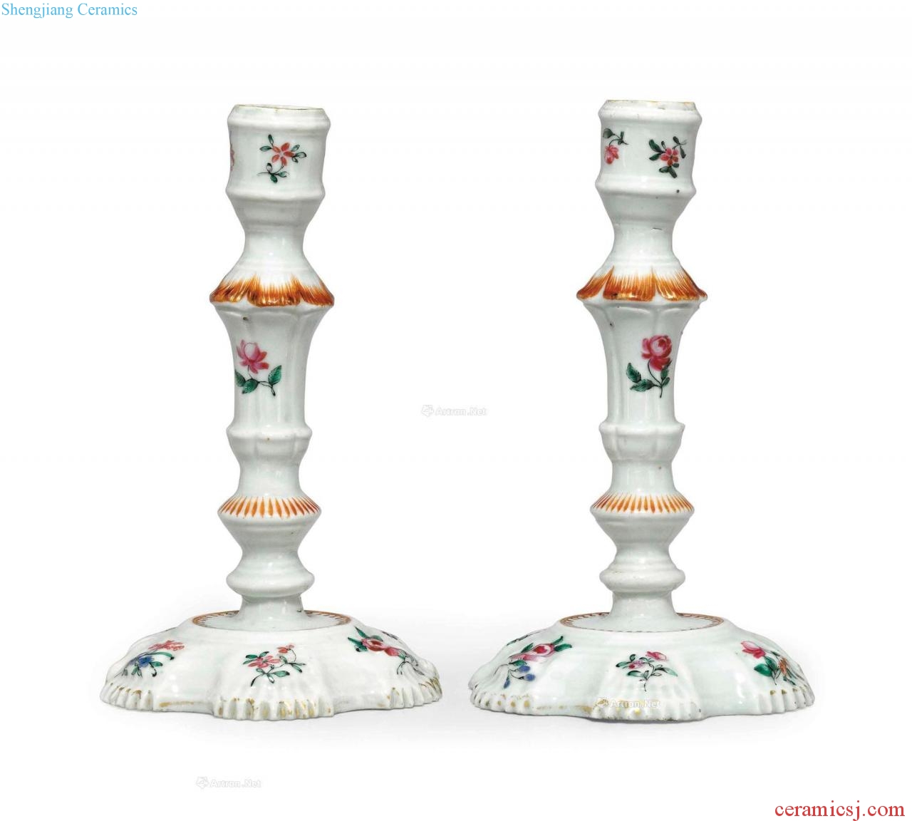 The qianlong period, 1735-96 - A PAIR OF FAMILLE ROSE CANDLESTICKS