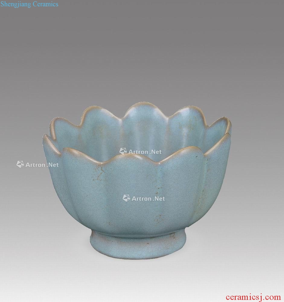 Your kiln azure glaze lotus mouth bowl