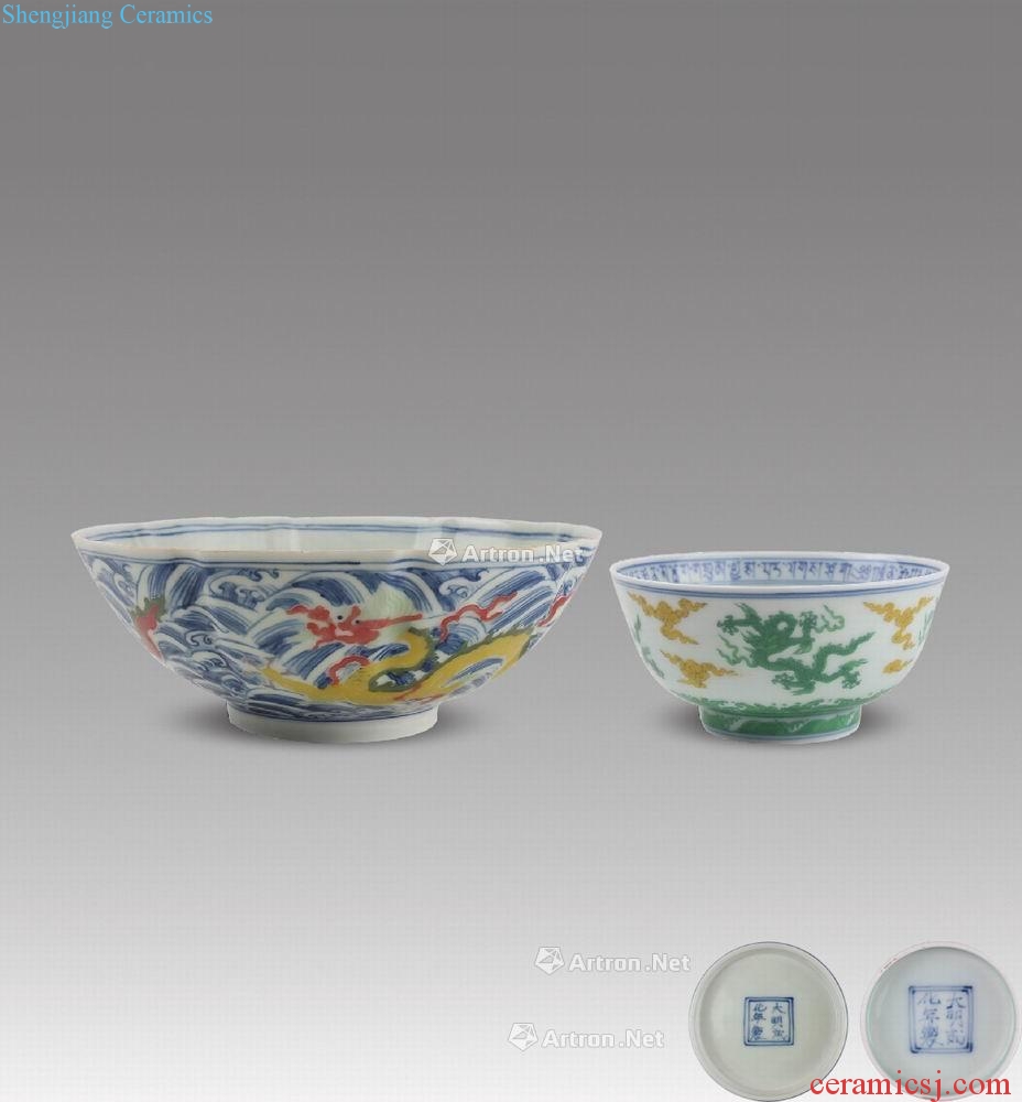 Under the glaze colorful sea YunLongWen bowl Chenghua dark carved dragon bowl