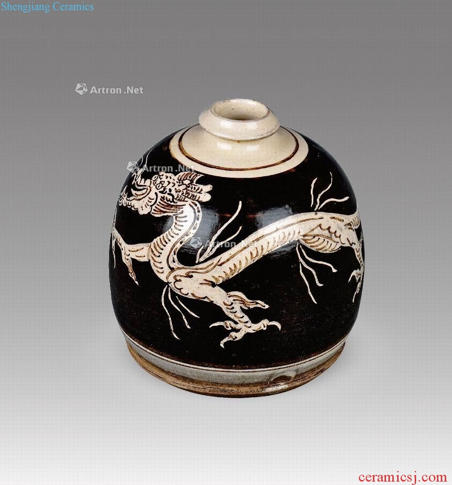 The yuan dynasty Magnetic state kiln black glaze dragon bottle