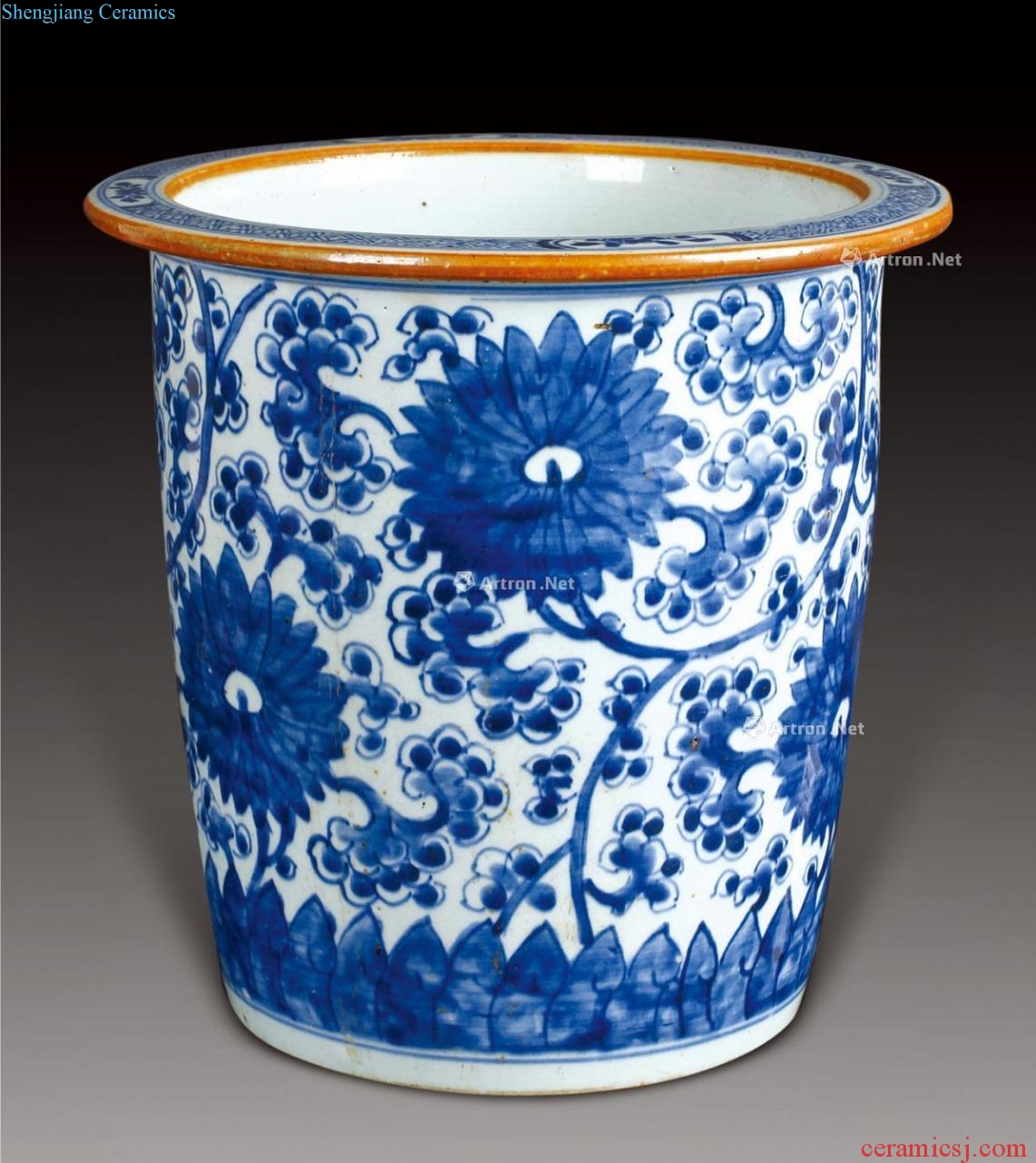 kangxi Blue and white lotus flower grain in cylinder