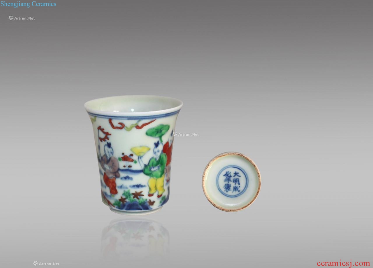 In the Ming dynasty bucket cup baby play grain