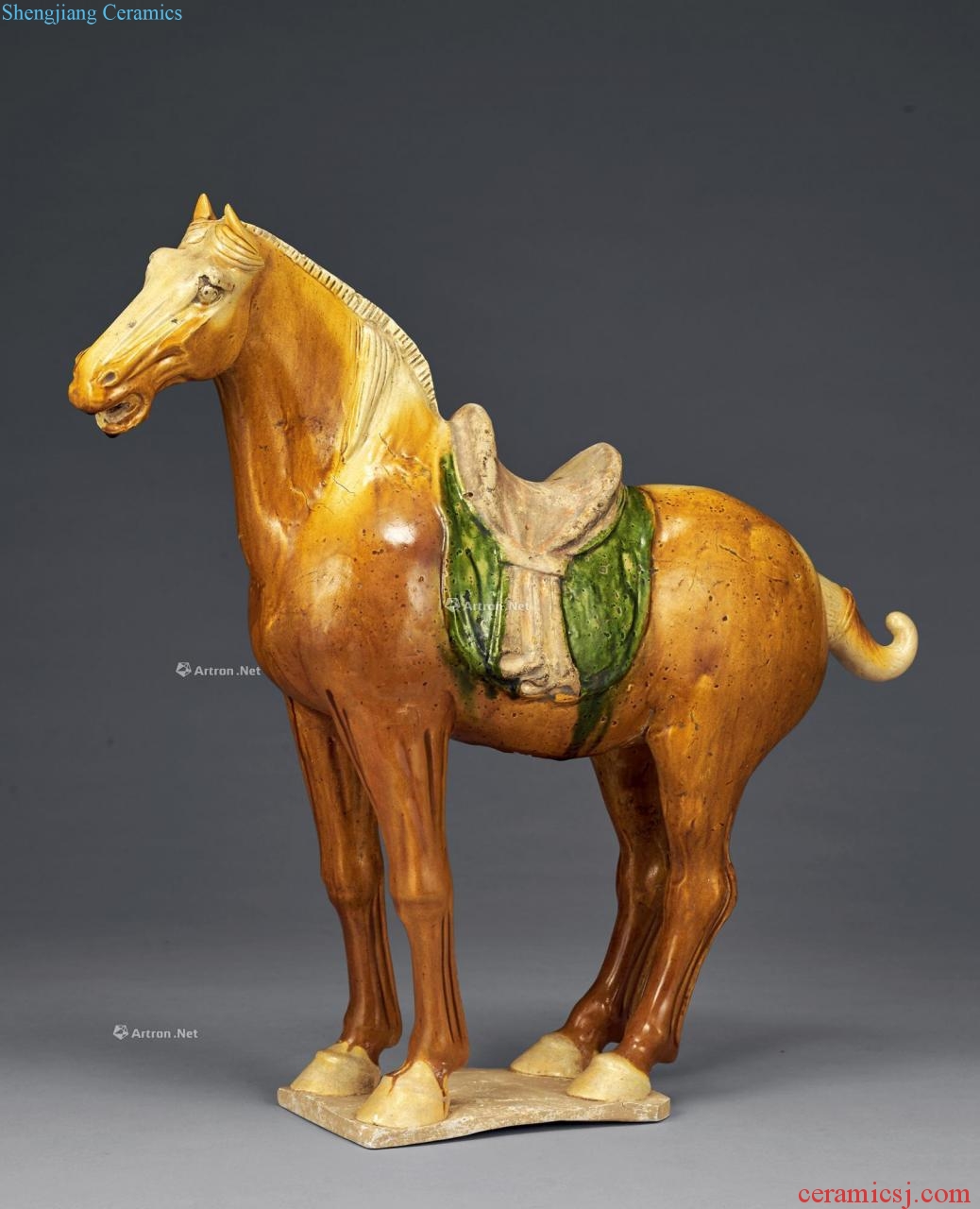 Tang three-color horse