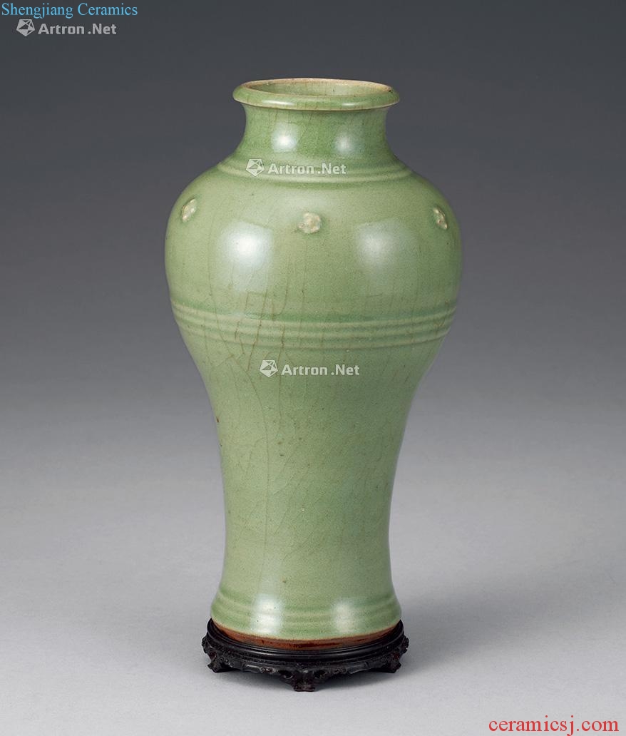 Ming Longquan celadon bottle