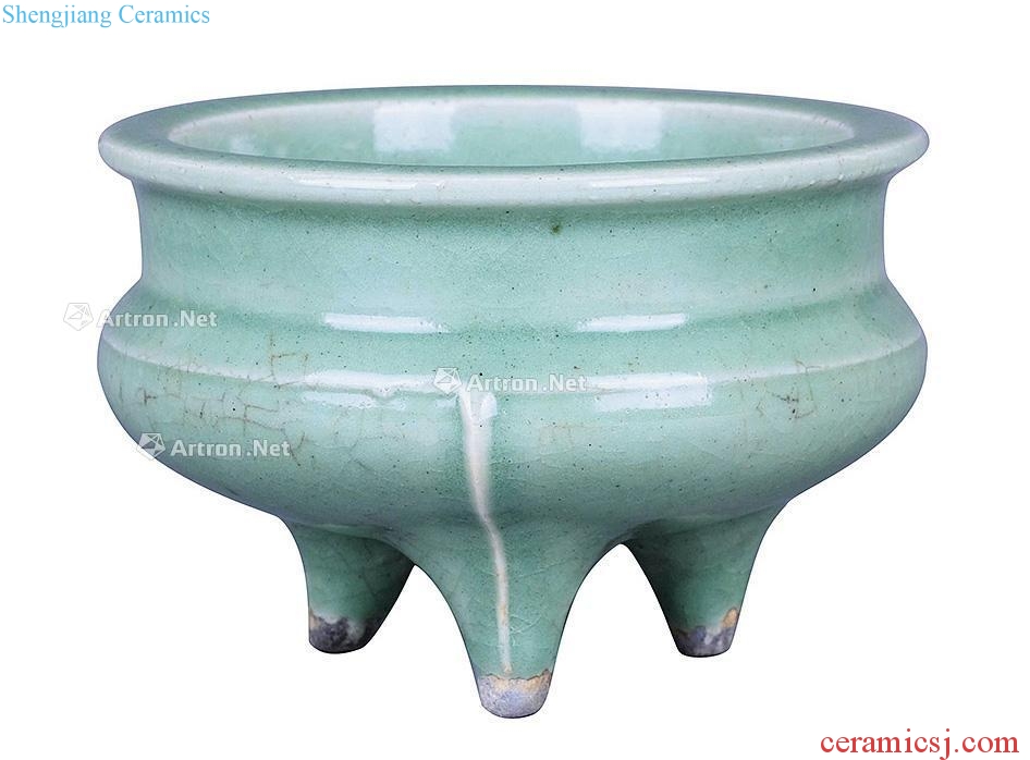 The southern song dynasty longquan celadon three-legged melting pot