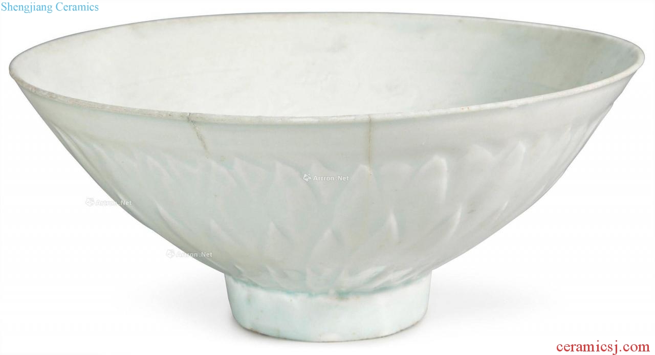 The southern song dynasty Green white glazed carved 盌