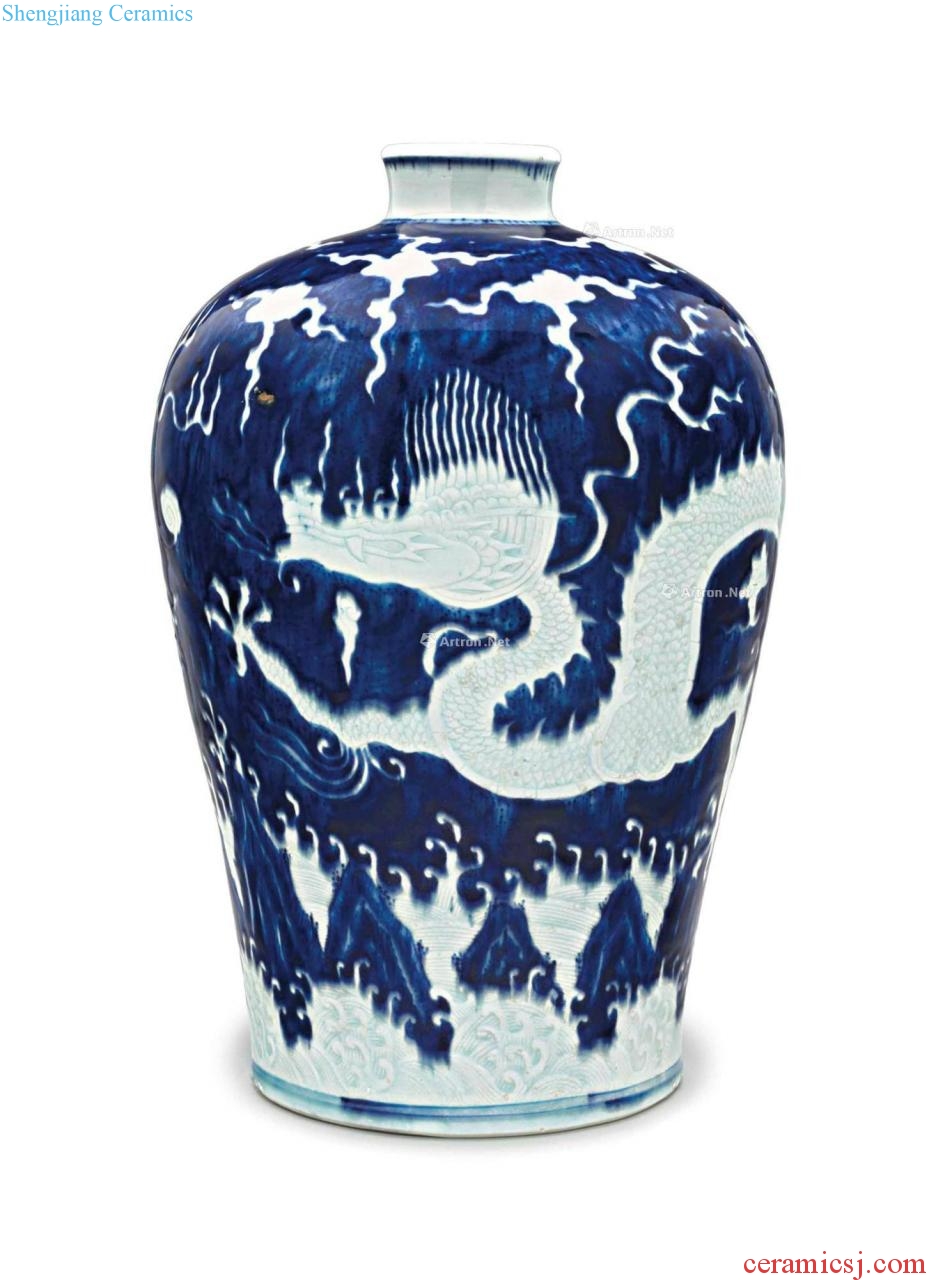 In the 18th century A RARE LARGE MING - STYLE BLUE AND WHITE RESERVE - DECORATED MEIPING "DRAGON"
