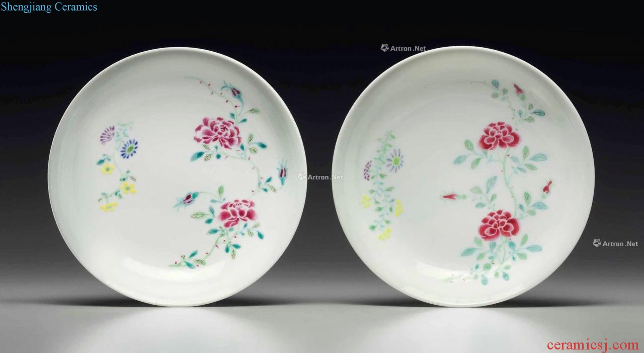 Yongzheng (1723-1735), A PAIR OF FAMILLE ROSE 'BONELESS STYLE' FLORAL DISHES