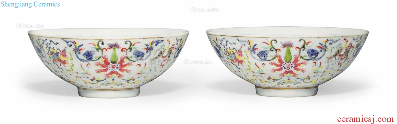 Xuantong period (1908-1911), A PAIR OF FAMILLE ROSE BOWLS