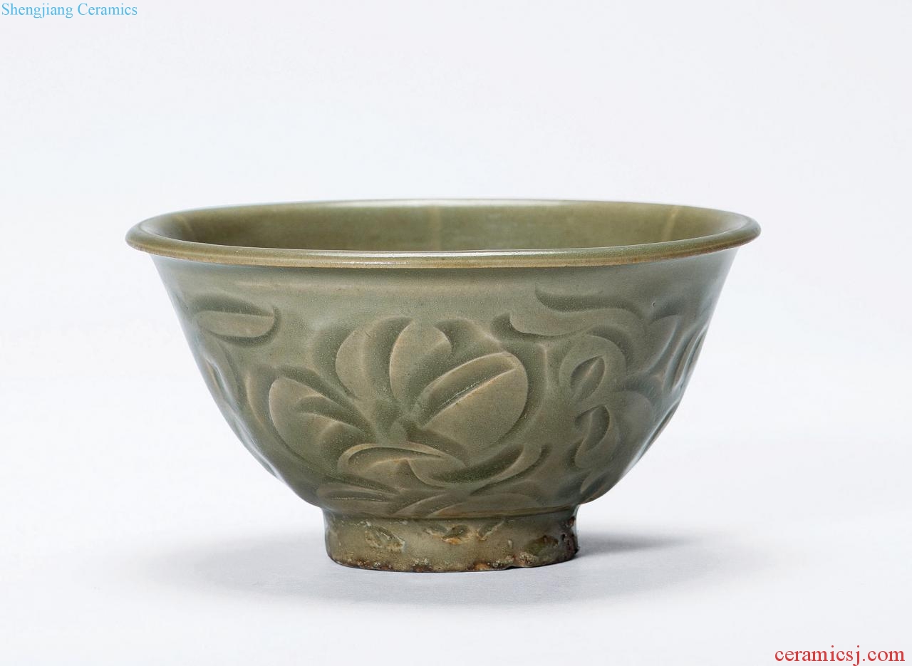 Northern song dynasty (960-1127), yao state green glazed carved bowl