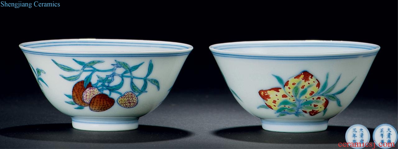 Qing yongzheng bucket color sanduo cup (a)